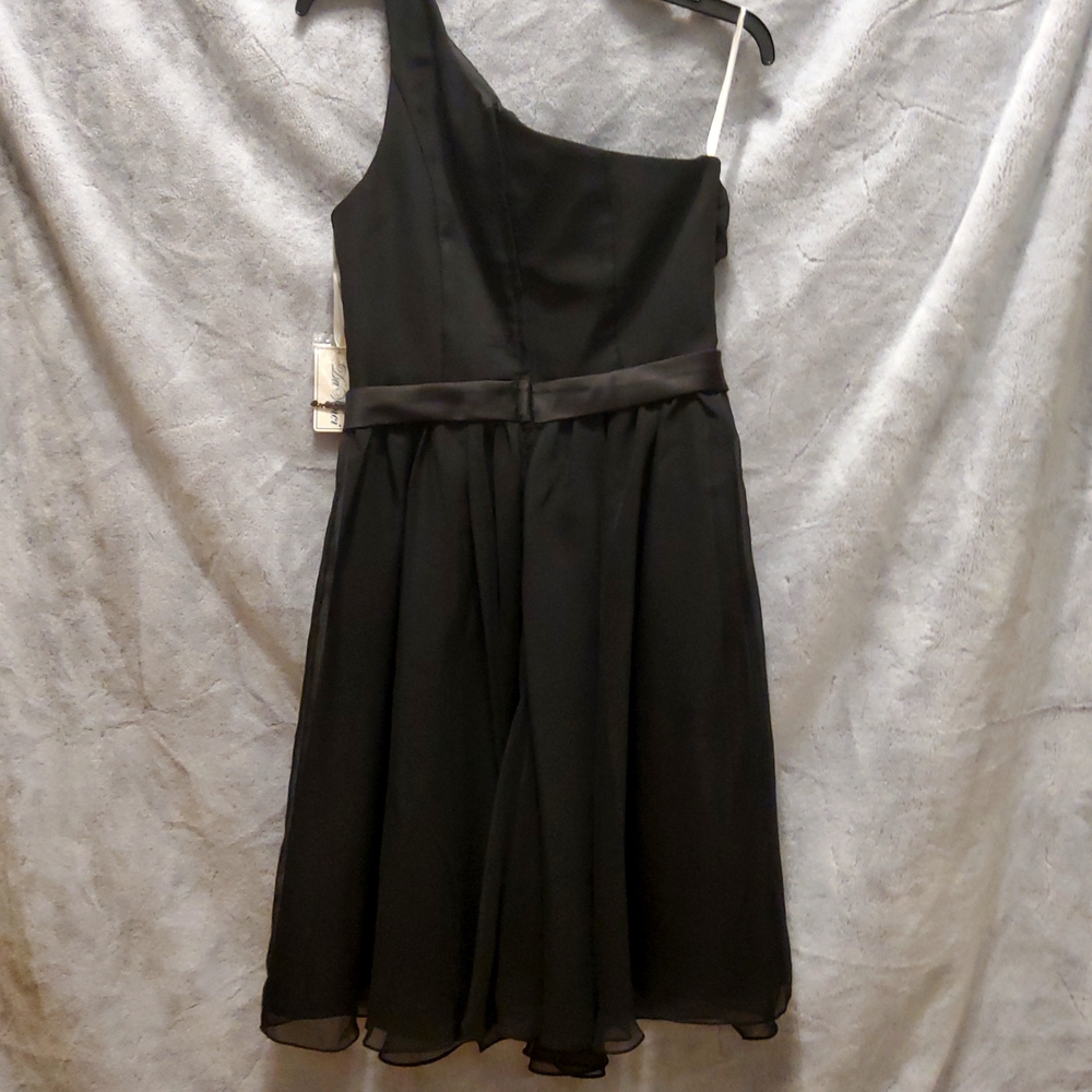 NWT.  Prom/Homecoming dress by Da Vinci - Picture 2 of 10